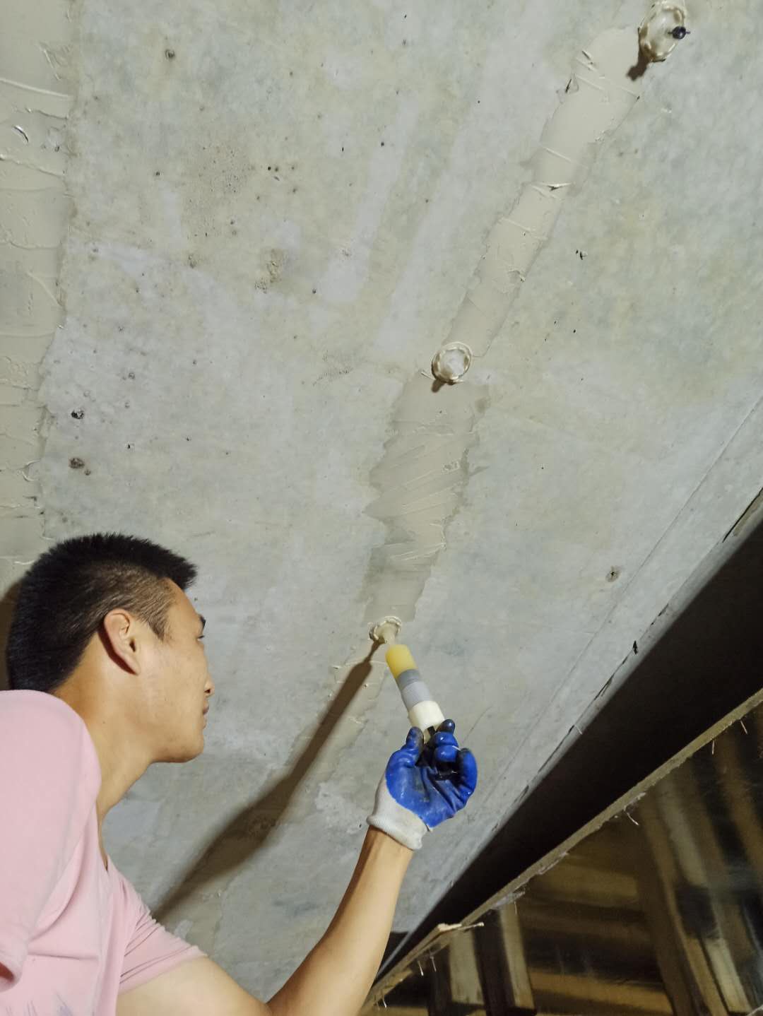 黔南房屋墙体裂缝施工方法